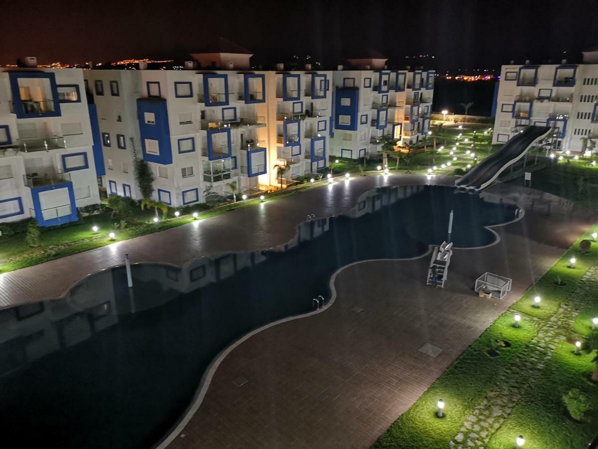 Kariat Cabo - Appartement Charmant, Climatise Avec Vue Piscine Кабо Негро Екстериор снимка